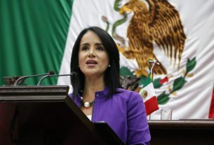 Lucila Martínez en el congreso